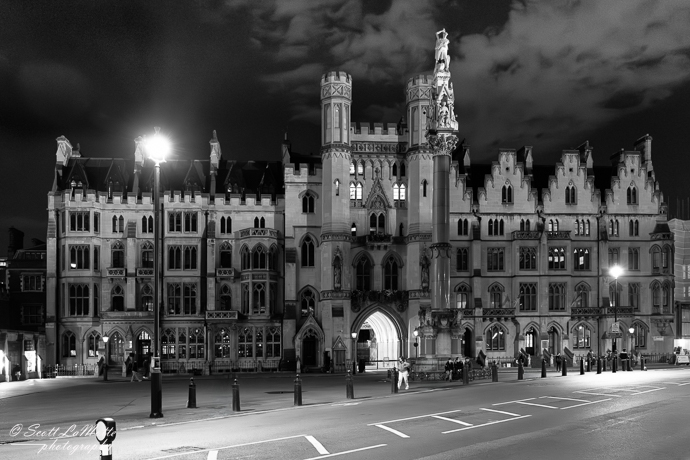 London, Building